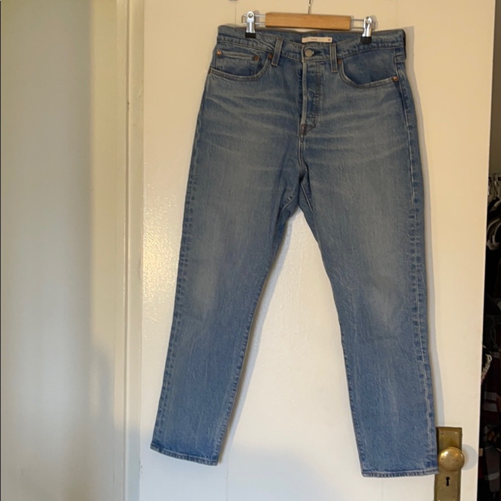 Levi’s Wedgie